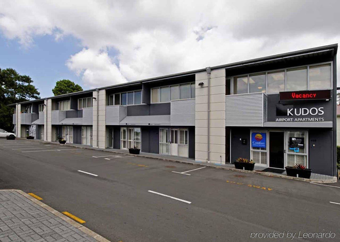 Kudos Business Suites & Airport Motel Auckland Exterior foto