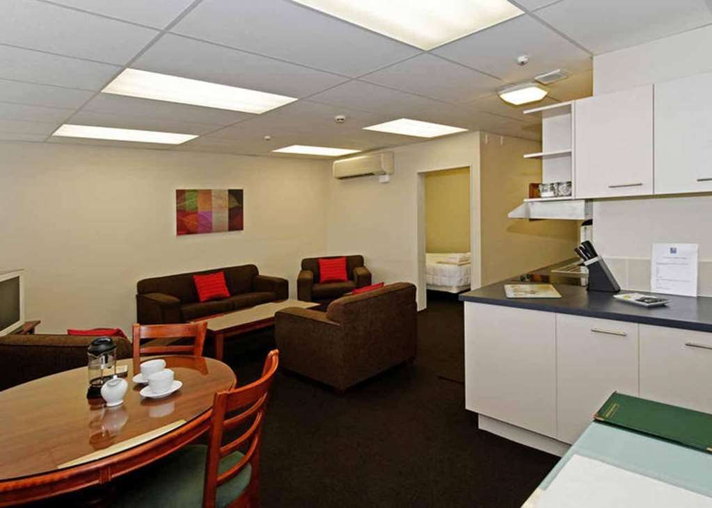 Kudos Business Suites & Airport Motel Auckland Habitación foto